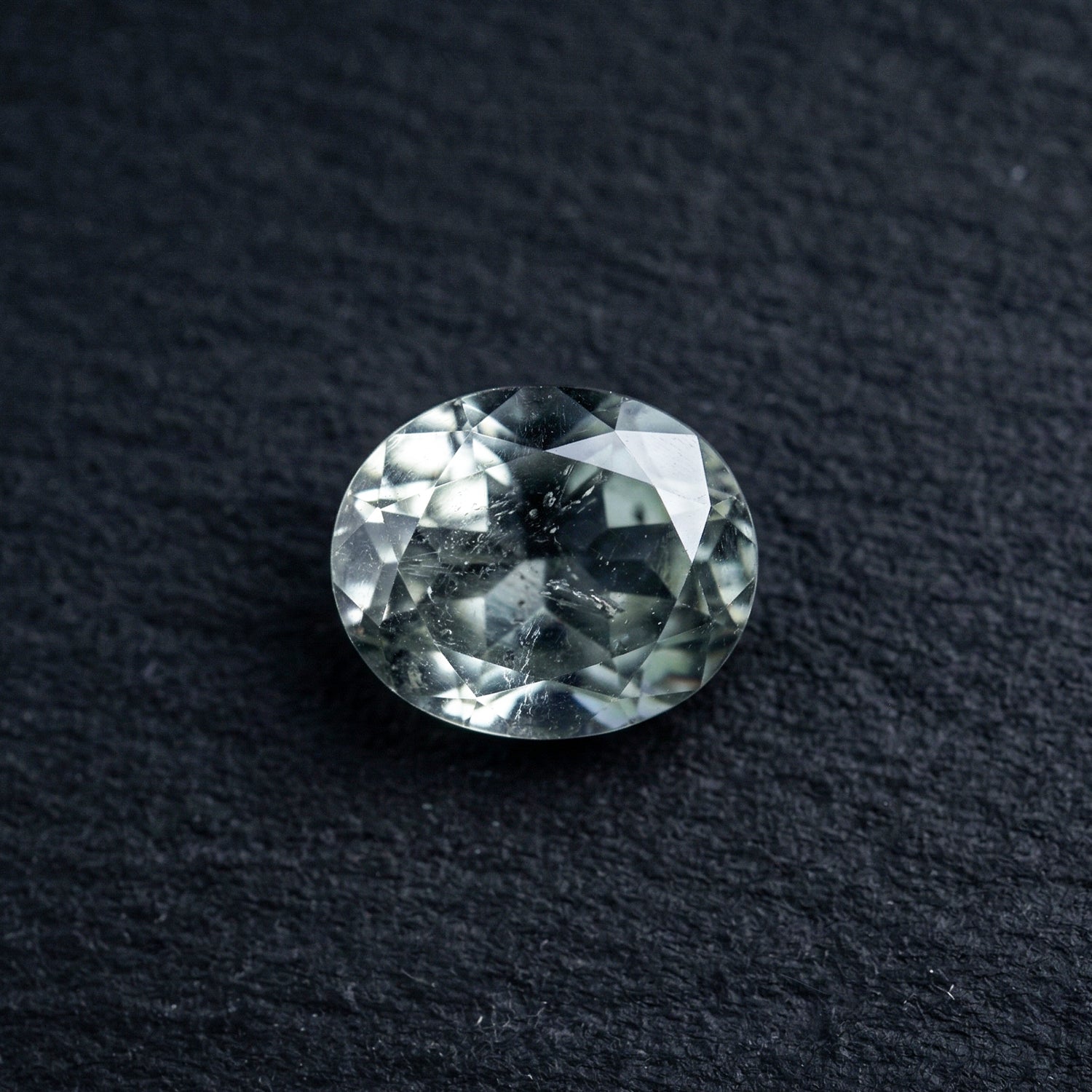 Certified White Topaz (Safed Pukhraj) Gemstone